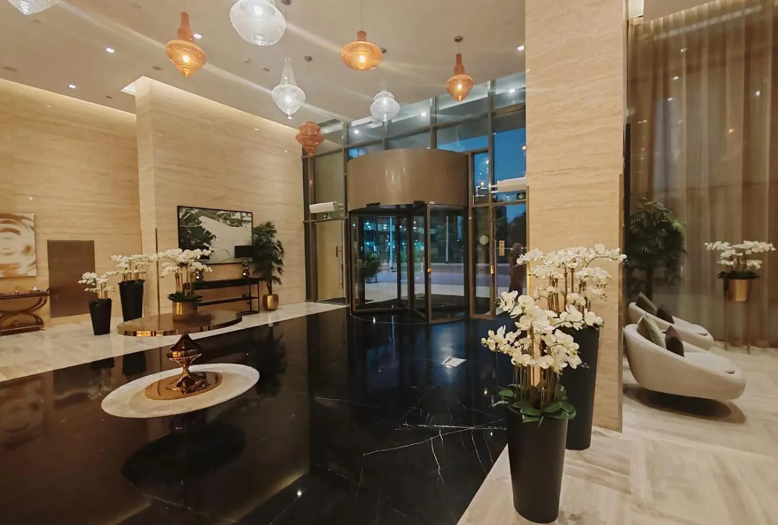 Stunning Studio At Jvc Damac Ghalia - Msgetaways 두바이 아파트