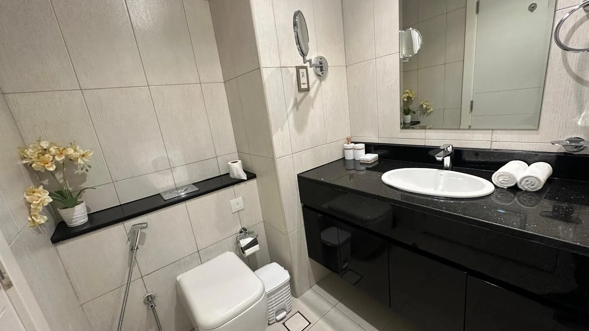 Stunning Studio At Jvc Damac Ghalia - Msgetaways 두바이 아랍에미리트